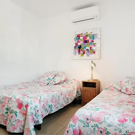 Tijuana - 3 Bedroom - Perfect For Families - Great Pool Area - Pool Table Puerto del Carmen (Lanzarote)