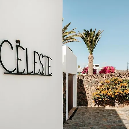 Villa Tijuana - 3 Bedroom - Perfect For Families - Great Pool Area - Pool Table