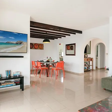 Villa Tijuana - 3 Bedroom - Perfect For Families - Great Pool Area - Pool Table *